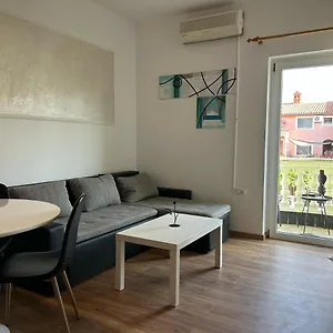 Jela With A Big Balcony Apartament